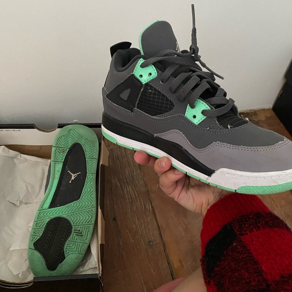 Jordan 4